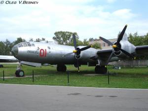 Дальний стратегический бомбардировщик Ту-4